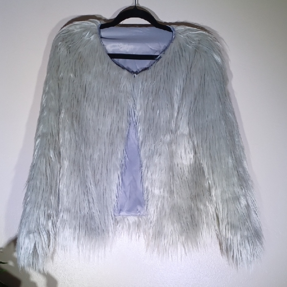 Chicwish Plush Faux Fur Teddy Jacket - Soft Gray